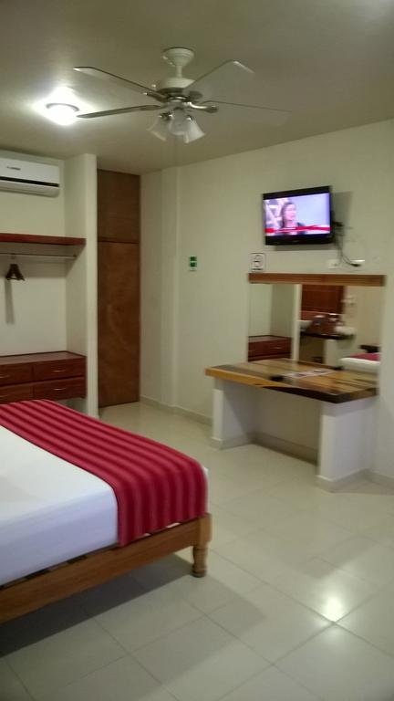 Auto Hotel Paraiso Inn Palenque Rum bild