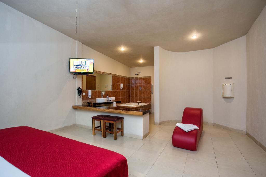 Auto Hotel Paraiso Inn Palenque Rum bild